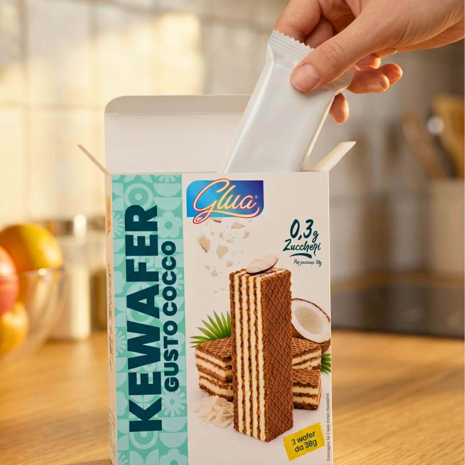 Kewafer al cocco con cialda croccante e ripieno cremoso, ideali per dieta chetogenica.